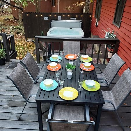 Chalet Renovated Near Casino, Camelback , Kalahari 4Bdrms Firepit Hot Tub Game Room Tobyhanna 외부 사진