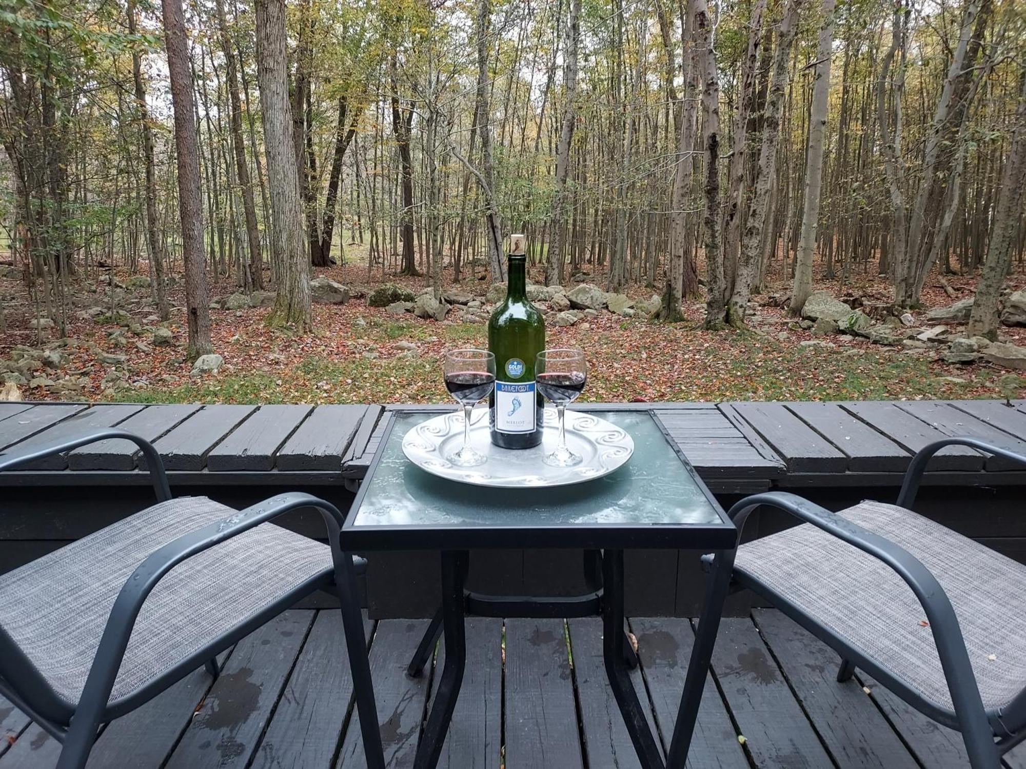Chalet Renovated Near Casino, Camelback , Kalahari 4Bdrms Firepit Hot Tub Game Room Tobyhanna 외부 사진